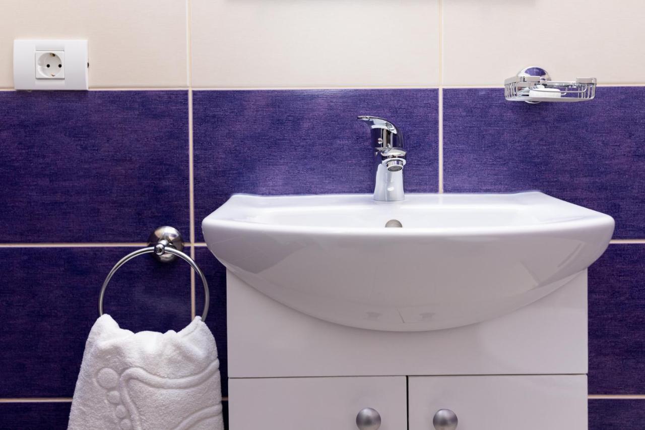 Marconi Guesthouse Хунедоара Екстериор снимка