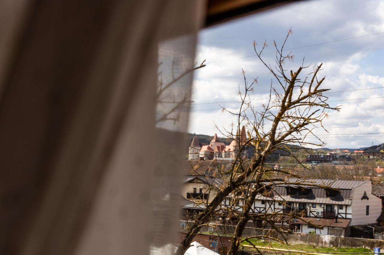 Marconi Guesthouse Хунедоара Екстериор снимка