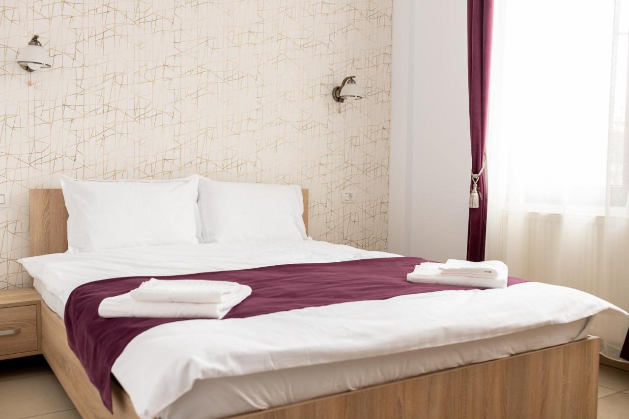 Marconi Guesthouse Хунедоара Екстериор снимка