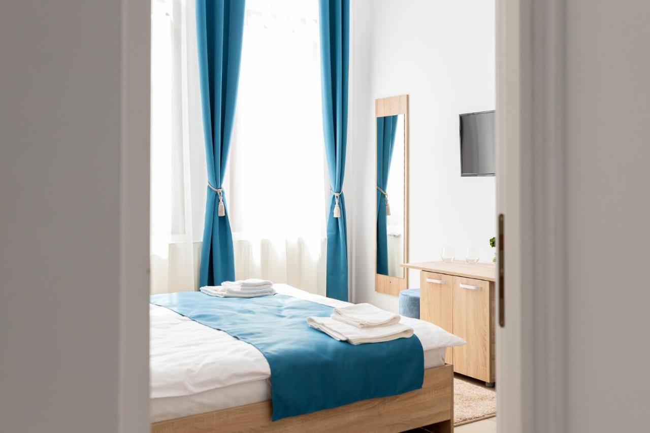 Marconi Guesthouse Хунедоара Екстериор снимка